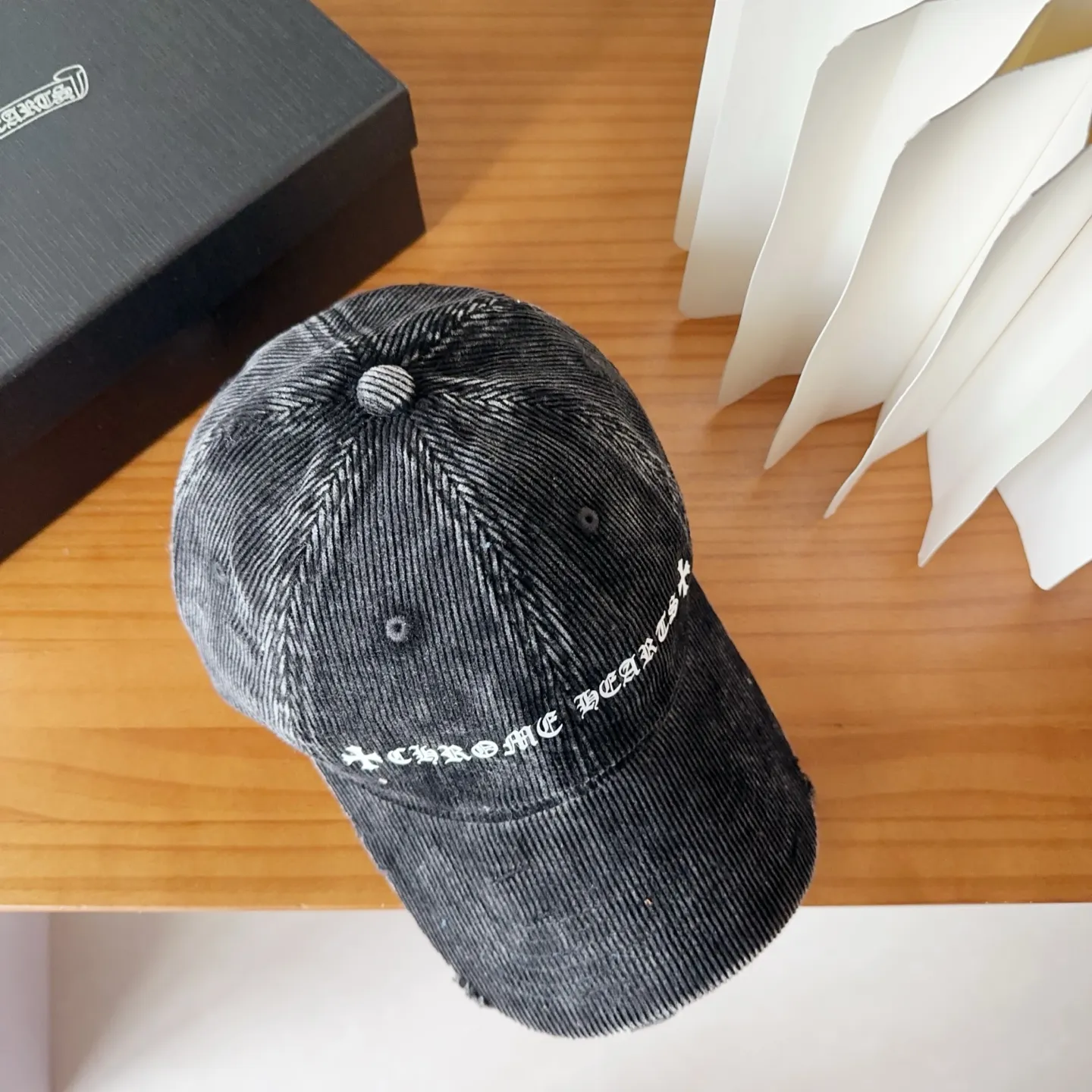 💰56 Chrome Hearts 💓Early autumn Korean style fashion retro distressed hole hat wear design versatile baseball cap peaked cap